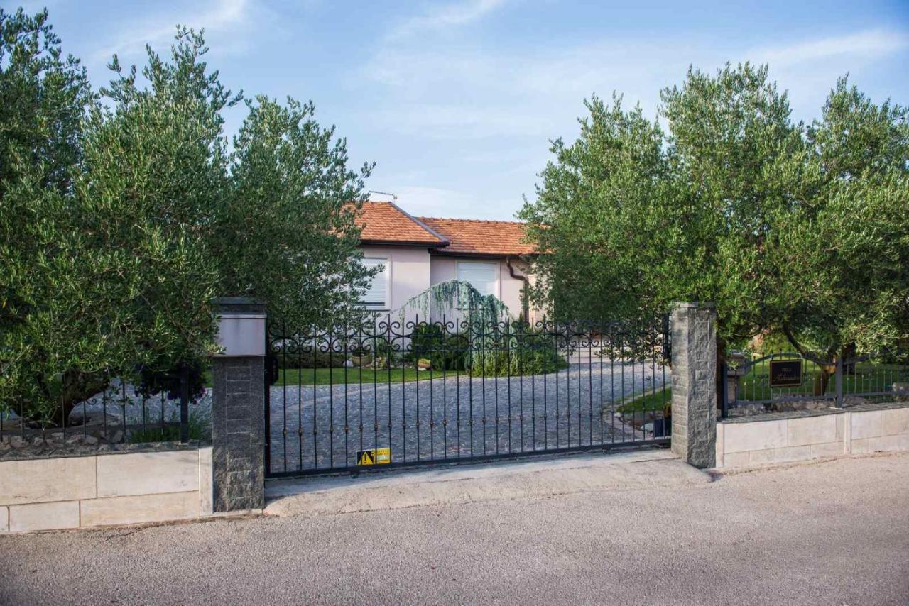 Villa Aleksandra Ljubuški Exterior foto