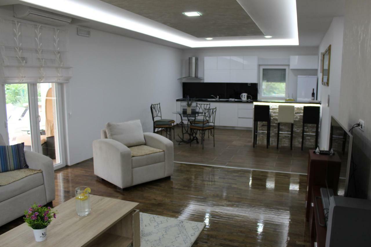 Villa Aleksandra Ljubuški Exterior foto
